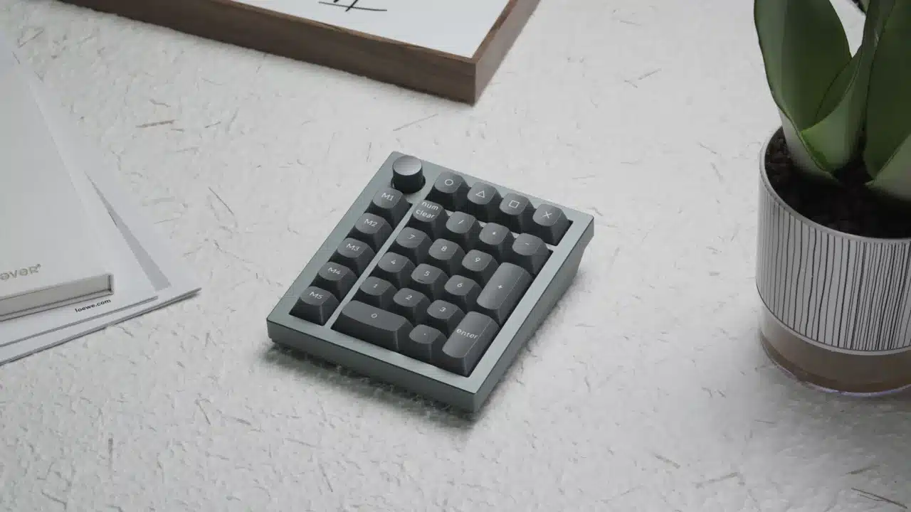 Win Keychron Q0 Plus QMK Custom Number Pad Giveaway