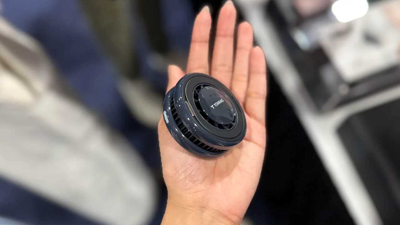 Torras PolarCircle Wireless Charger Review: The Coolest Way to Fast Charge in 2025